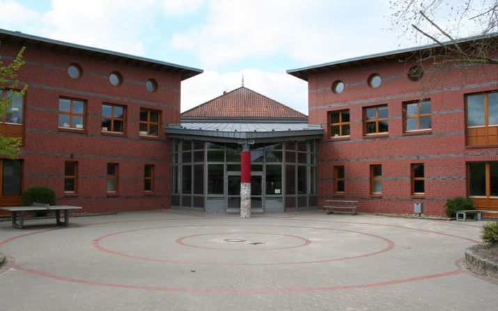 Grundschule Quakenbrueck Neustadt-Haupteingang
